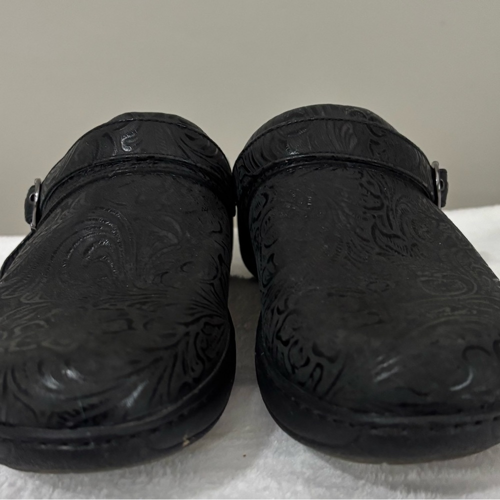 Dansko Black Floral Embossed Leather Clogs size 39